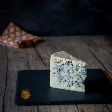 Roquefort (kékpenészes) 